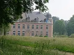 Le château de Dourlers.