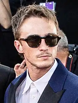 Description de cette image, également commentée ci-après