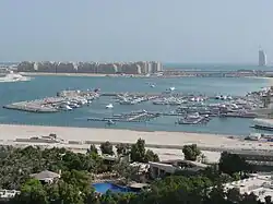 Le Burj-al-Arab et la Dubaï Marina aux Émirats arabes unis.
