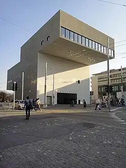 Description de cette image, également commentée ci-après