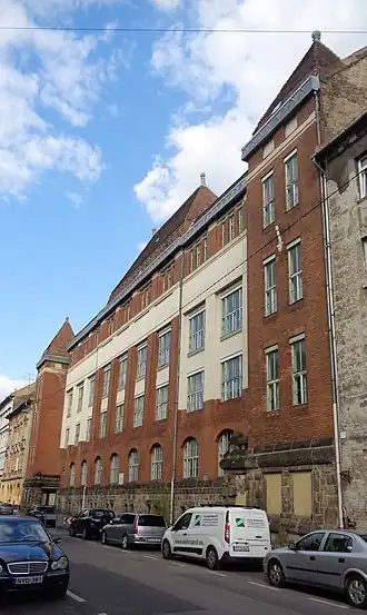 Image illustrative de l’article Dugonics utca