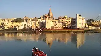Dwarka est le site religieux le plus important de l'État. À la fois un des Char Dham et une des Sapta Puri, les sept villes saintes de l'Inde.