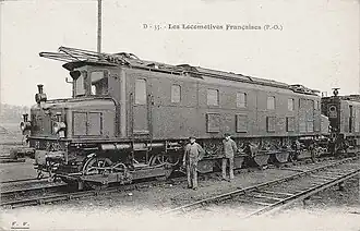 Le prototype E 502 équipée de frotteurs latéraux pour la prise de courant par 3e rail.