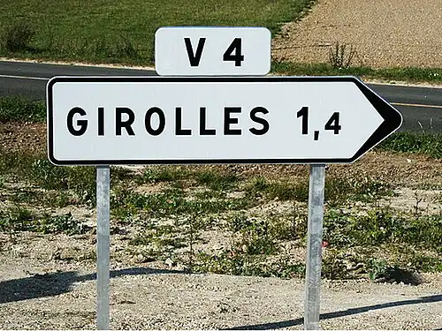 Un panneau D21a surmonté d'un cartouche E44.