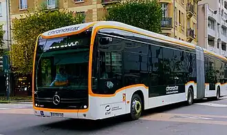 Mercedes-Benz eCitaro G no 343 en circulation dans Rennes.