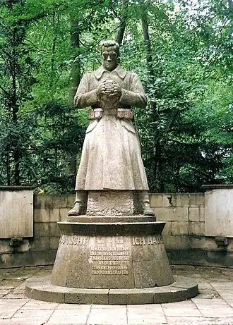 Ehrenfriedhof de Lübeck, 1923