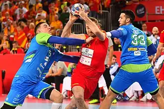 Henigman (à gauche) avec la Slovénie en 2018.