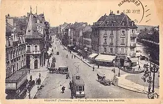 ... et place Corbis, Faubourg des Ancêtres.