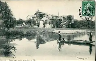 La Glacière d'Épinay était implantée près de l'étang de Coquenard, sensiblement à l'emplacement du château de Madame d'Épinay.