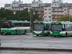 Bus rue Ümera.