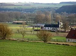 L'église et la vallée de la Somme.