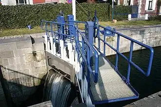 Écluse d'Angleur porte aval.