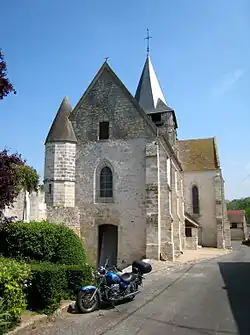L'église Saint-Pierre-et-Notre-Dame...