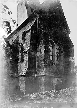 Photo ancienne du chevet de l'église.