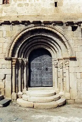 Le portail méridional