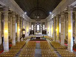 Église Saint-Louis de La Roche-sur-Yon, pseudo-basilique.