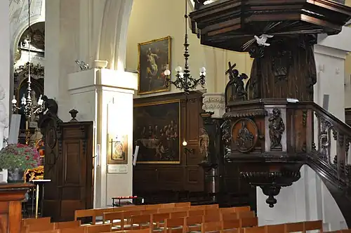 Au centre de l'image, la dernière Cène(Guillaume Herreyns) et, au-dessus, la descente de Croix (Ecole de Carrache)