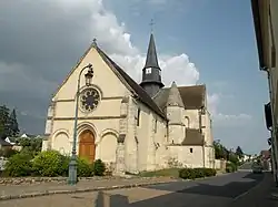L'église de la Nativité-de-la-Vierge.