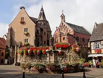 Le château d'Eguisheim réagencé par Charles Winkler : le logis et la chapelle Saint-Léon.