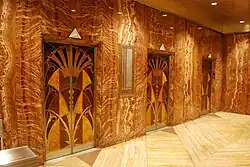 Ascenseurs dans le Chrysler Building.