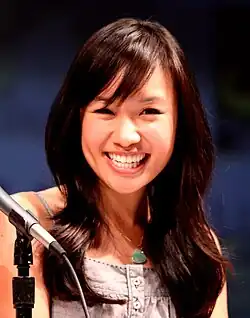 Ellen Wong dans le rôle de Knives Chau