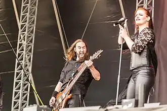 Description de cette image, également commentée ci-après