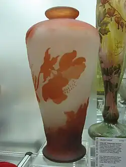 Vase Coquelicots (1900), localisation inconnue.