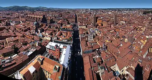 La Via Aemilia traversant Bologne.