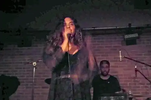 Description de cette image, également commentée ci-après