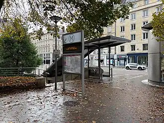 Entrée de la station.