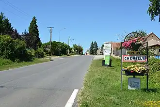 Entrée de ville par la route départementale 2009