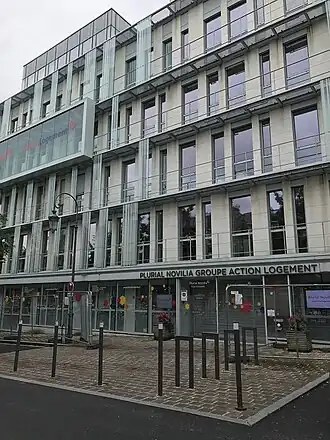 illustration de Plurial Novilia