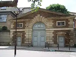Entrée historique de l'hôpital Cochin au no&nbsp;111.