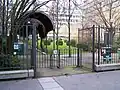 Entrée du jardin Georges-Duhamel.