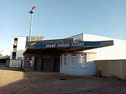 Entrée et guichets du stade Pierre-Fabre.