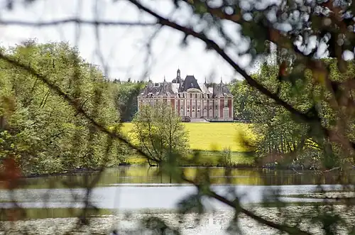 Château du Réveillon, Entrains-sur-Nohain.