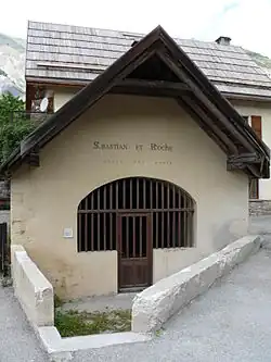 Chapelle Saint-Sébastien classée monument historique.