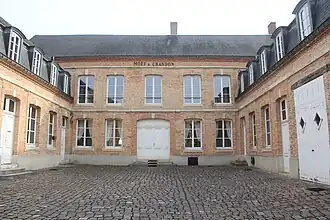 L’Hôtel Papelard (no&nbsp;22).