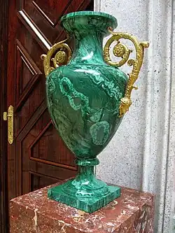 Vase en malachite