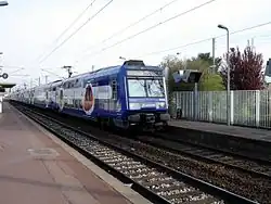 Entrée en gare d'une rame Z&nbsp;20900 du RER C.