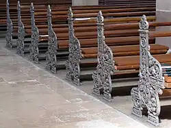 Alsace, Bas-Rhin, Église Saint-Martin d'Erstein, bancs des fidèles