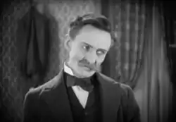 Description de l'image Erville Alderson in Sally of the Sawdust (1925).png.