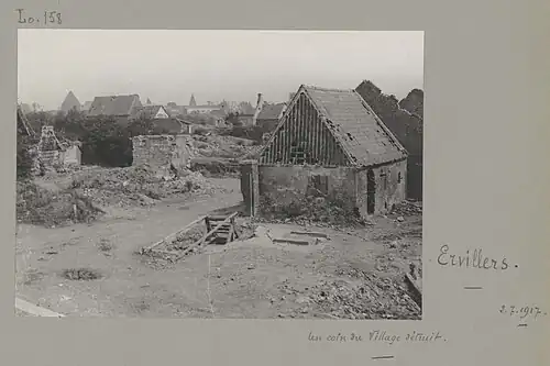Les ruines de l'église en 1917.