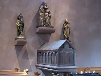 Châsse de sainte Sophie (XIVe&nbsp;siècle).