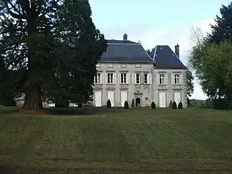 Le château des Essarts.