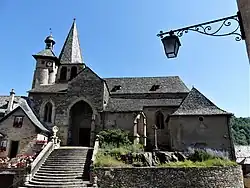 L'église Saint-Fleuret.