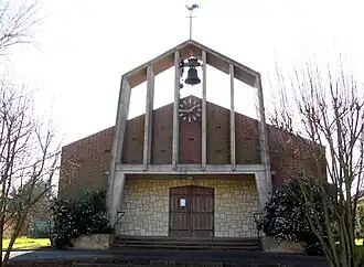 Église d'Estrées-sur-Noye (Somme), interprétation moderne du campenard.