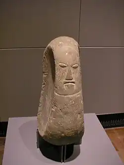 Probablement le dieu des sculpteurs de canoës, Musée ethnologique de Berlin