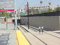 Vue des voies vers l'est.