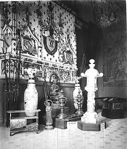 Quelques pièces de sa collection exposées en 1876 au palais du Tau (Reims),
